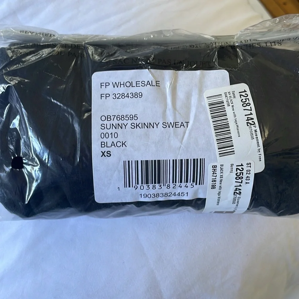 Bundle - Picture 2 of 6